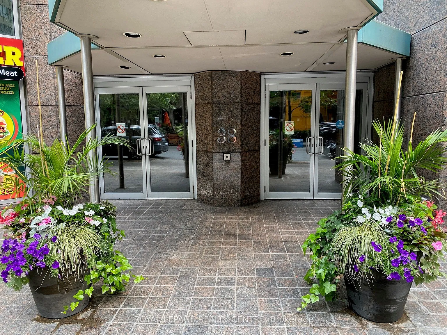 1 bed, $2,600 — Photo 2