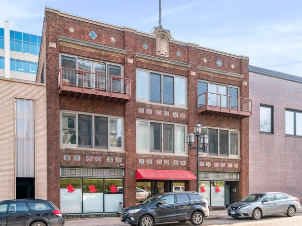 414 W 1st St APT 3A, Duluth, MN 55802
