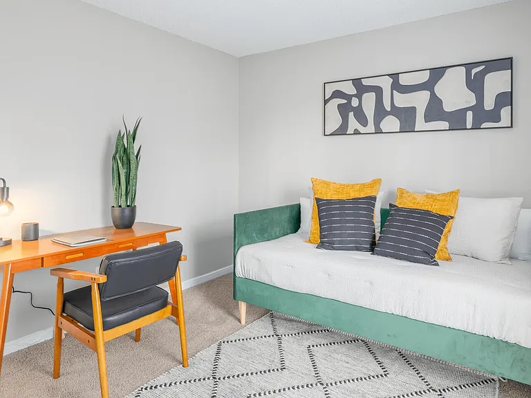 Peachtree Place — Photo 11