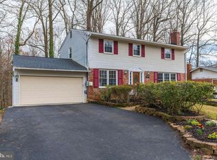 3161 Fair Woods Pkwy, Fairfax, VA 22030