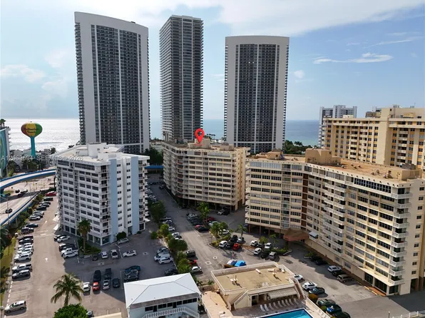 1825 S Ocean Dr APT 313, Hallandale, FL 33009