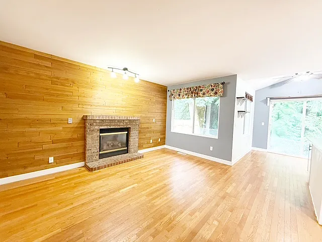 2971 Sprague St — Photo 16