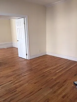 Rented by Roberto Guilbet, LREB | media 22