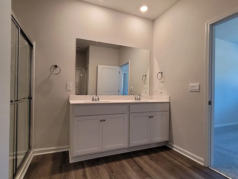 7136 Foxhollow Ln — Photo 25