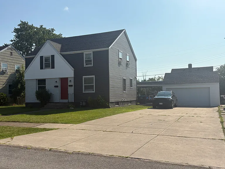 25 Ward Park #RIGHT — Photo 2