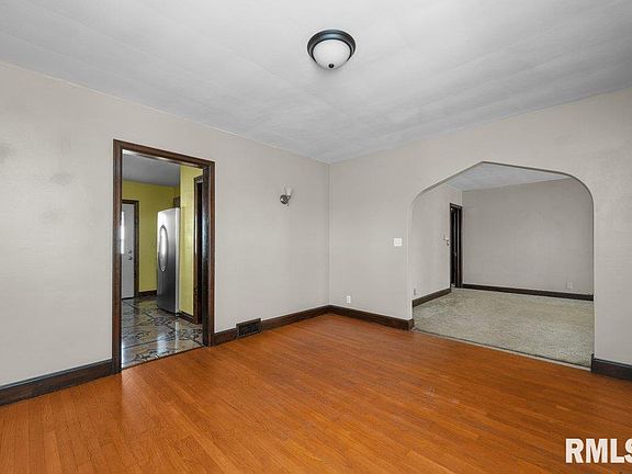 4th image of 508 11th St