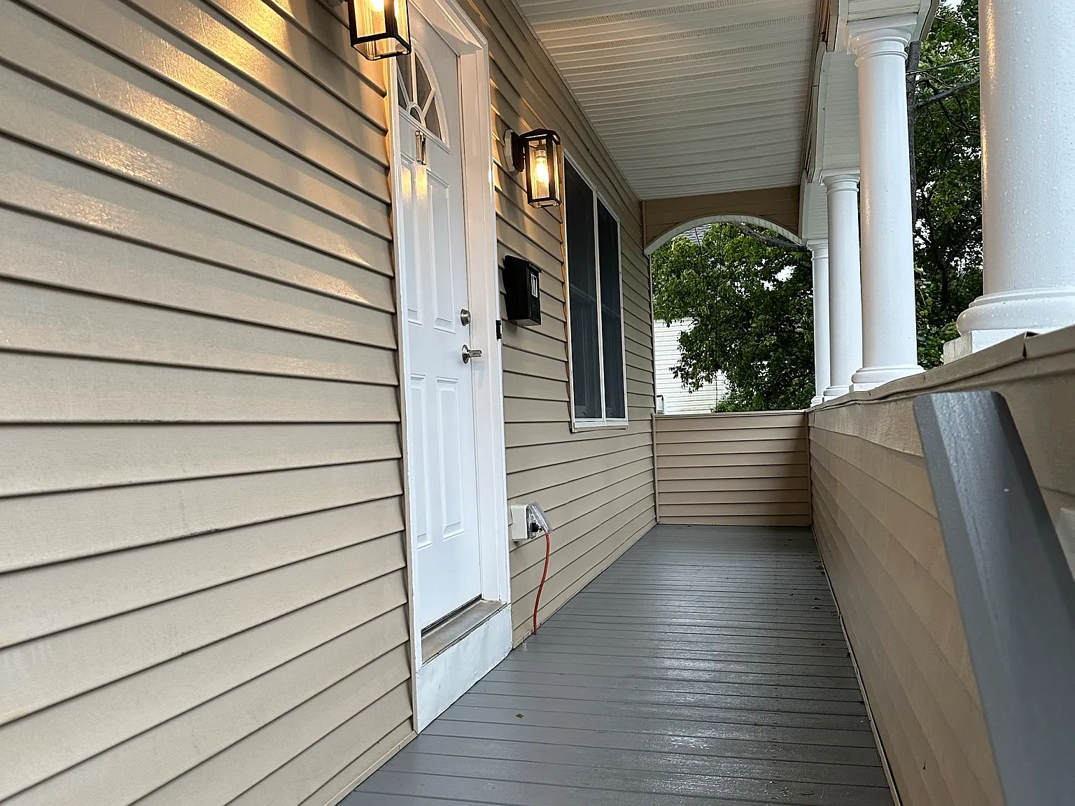17 Valley St — Photo 2