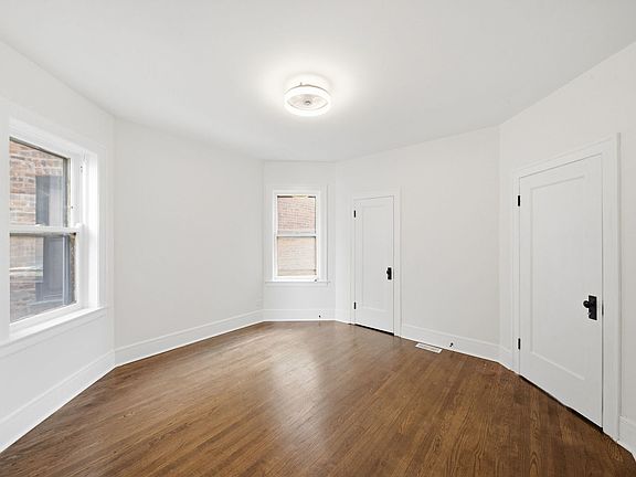 5th image of 8024 S Vernon Ave Unit 1
