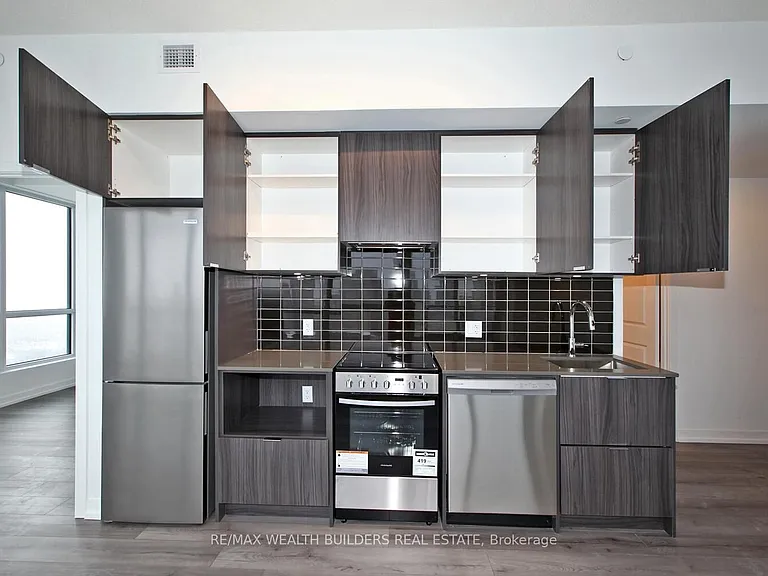 395 Bloor St E #3504 — Photo 13