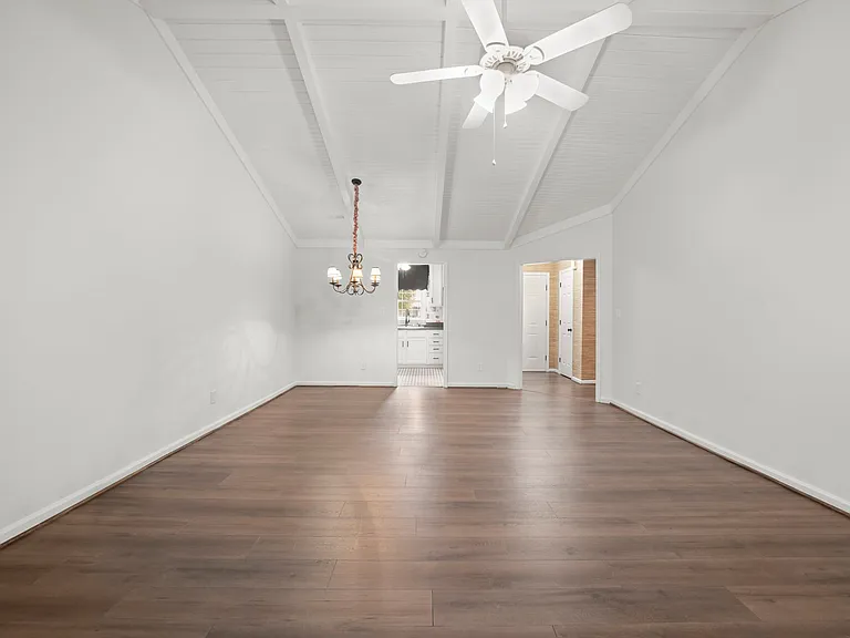 1240 Watermark Ct — Photo 11