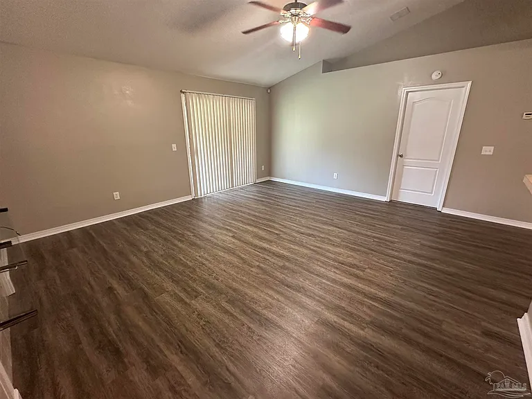 1029 Tortuga Dr — Photo 3