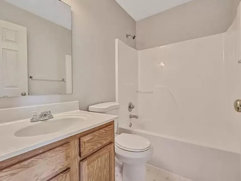 2311 Adams Creek Dr — Photo 5
