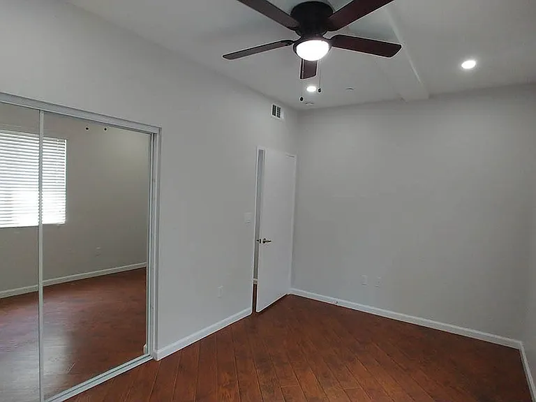 Almeria Townhomes — Photo 198