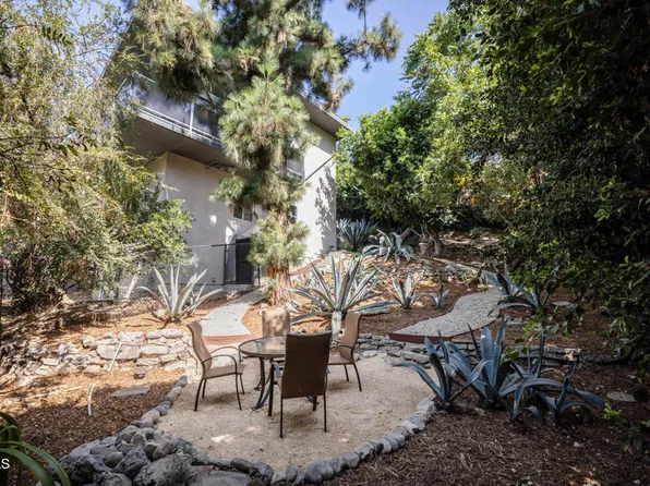 3836 De Longpre Ave, Los Angeles, CA 90027