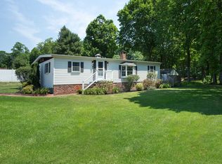 37 Main St, Poughquag, NY 12570