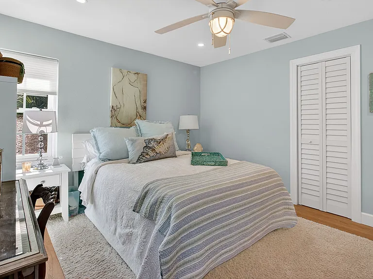 741 Lantana Ave — Photo 15