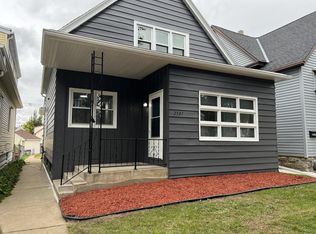 2327 S 32nd St, Milwaukee, WI 53215