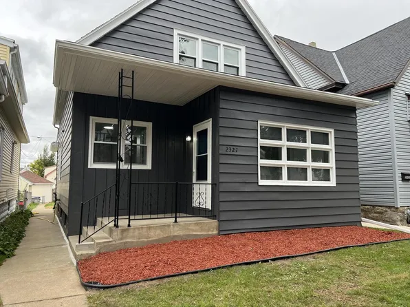 2327 South 32nd STREET, Milwaukee, WI 53215