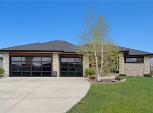7181 NW 105th Ct, Johnston, IA 50131