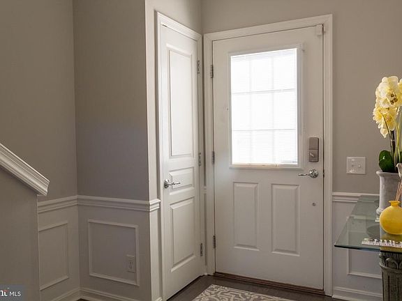 2nd image of 309 N Caldwell Cir