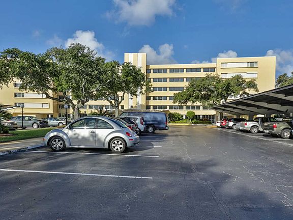 2nd image of 1224 S Peninsula Dr APT 520