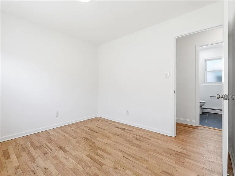 137 Kennedy Blvd #2 — Photo 22