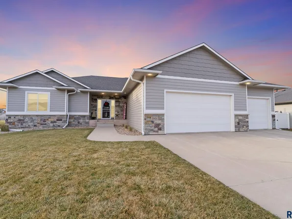 2501 S Canyon Ave, Sioux Falls, SD 57110