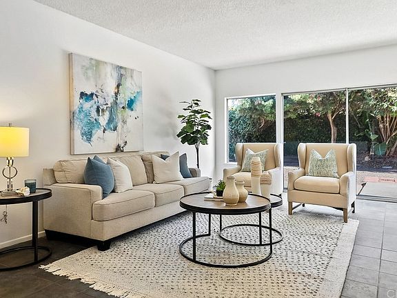 3rd image of 15192 Chalon Cir
