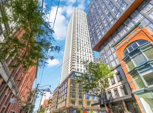 88 Queen St E #4915, Toronto, ON M5C 0B6
