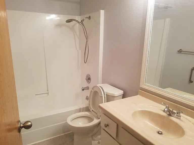 Main Bathroom