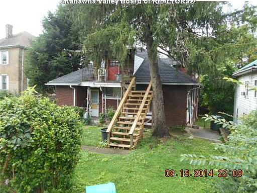 2nd image of 1213 Stuart St