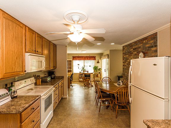 5th image of 2207 Marion Dr