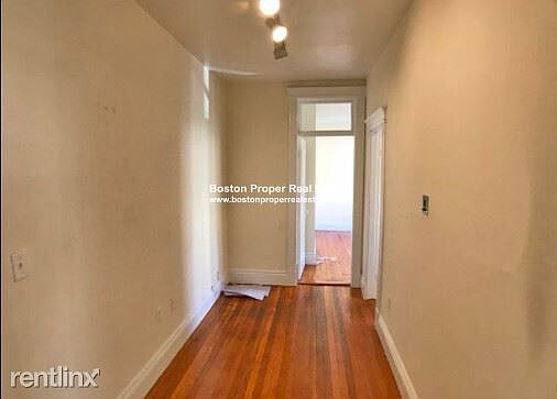 25 Park Dr. #8 Boston - Fenway Unit Photo 4