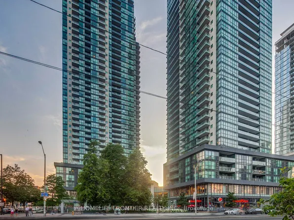 5168 Yonge St, Toronto, ON