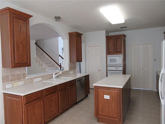 4th image of 4460 White Rock Ln