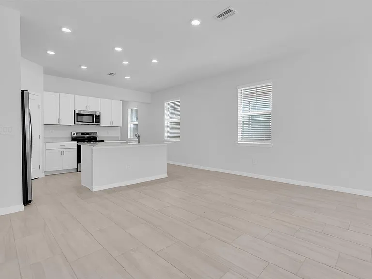 10881 Molasses Way — Photo 10
