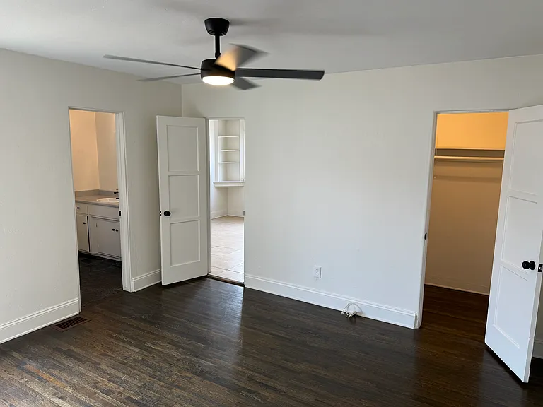 4343 Elma Ln — Photo 12