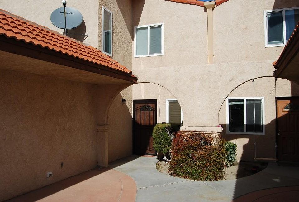 2nd image of 1822 W Avenue J15 APT 3