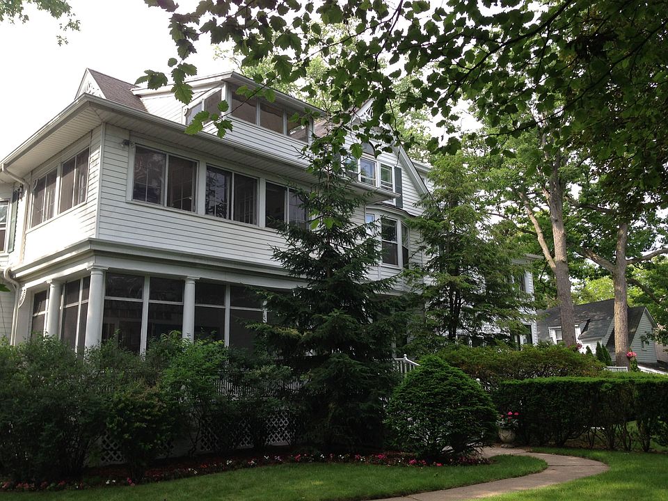 795 Lincoln Ave, IL 60093 Zillow