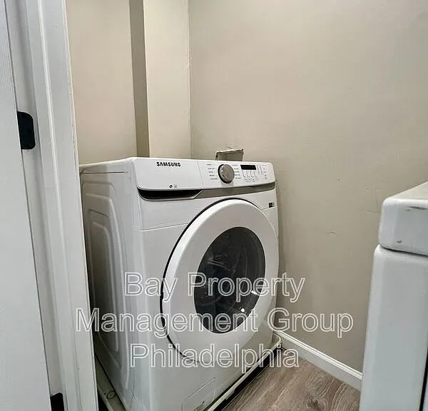 1844 Master St #3 — Photo 2