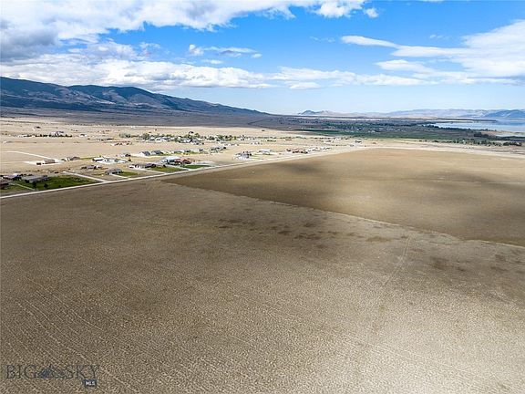 3rd image of TRACT 3 Desert Dr