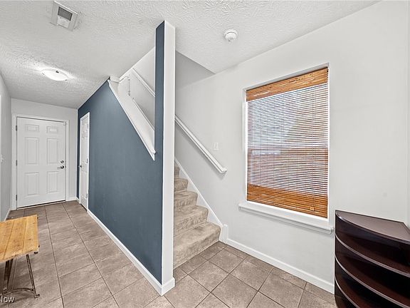 5th image of 3905 Vine Ct