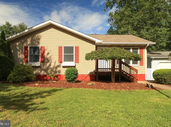 313 Ghaner Dr, State College, PA 16803
