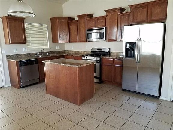 4th image of 10040 Spotted Eagle Dr