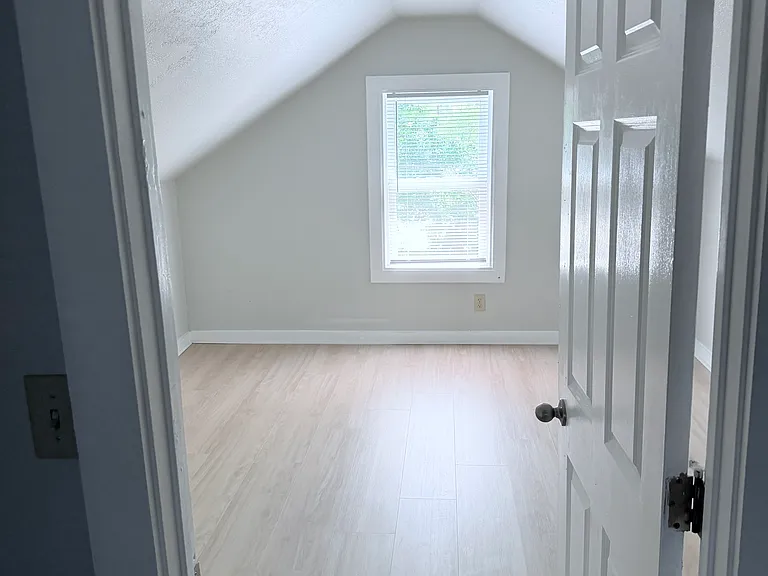 16 Dickerman St #0 — Photo 13