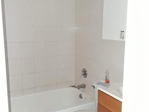 5th image of 20-13 37th St #3