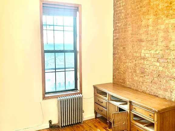 5th image of 14 Irving Ave #8A