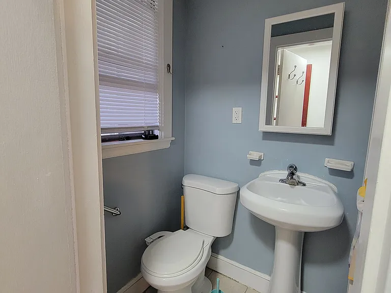 15 Shawmut St — Photo 12