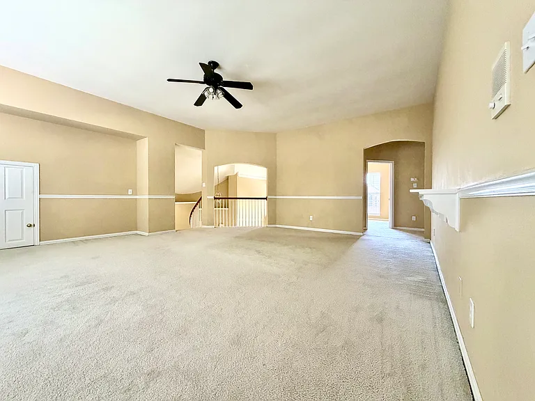 525 Salisbury Dr — Photo 25
