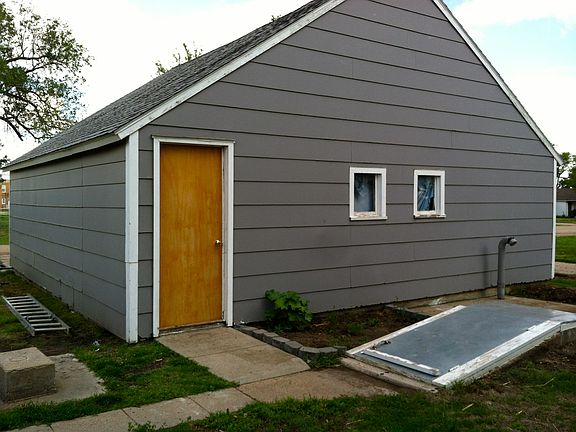 exterior underground cellar